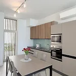 Miku Coast Aparthotel 3*