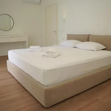 Lejlighedshotel Miku Coast Palasë