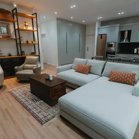 Miku Coast Lejlighedshotel Palasë
