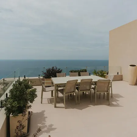Lejlighedshotel Miku Coast