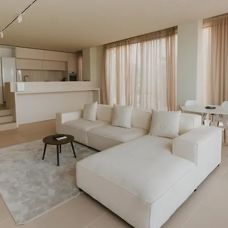 Miku Coast Lejlighedshotel Palasë