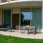Miku Coast Hotel apartamentowy Palasë