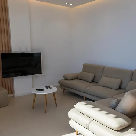 Miku Coast Aparthotel *