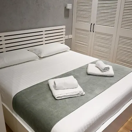 Miku Coast 4* Palasë