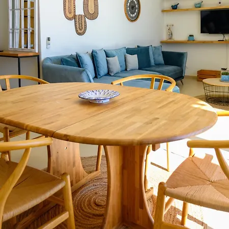 Apart-hotel Miku Coast Palasë