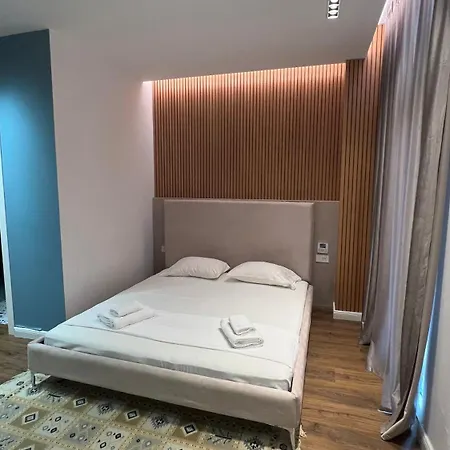 Miku Coast 4* Palasë