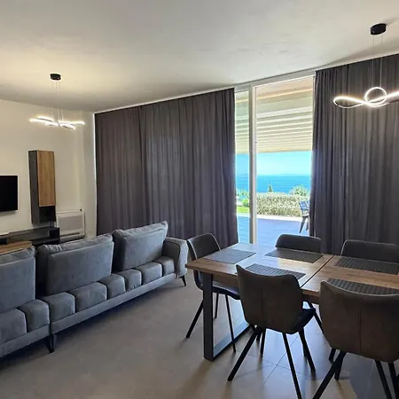 Apartmanhotel Miku Coast 3*