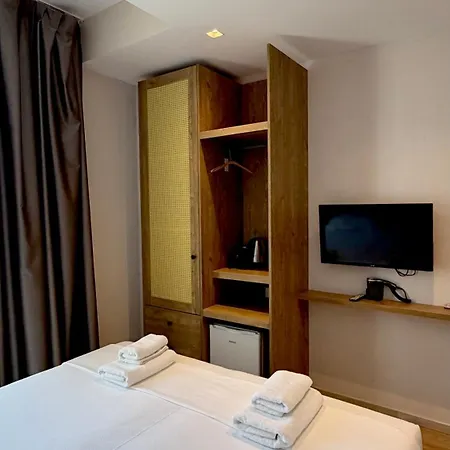 Miku Coast Aparthotel