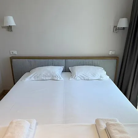 Miku Coast Aparthotel 3*