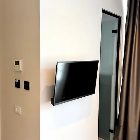 Aparthotel Miku Coast Palasë