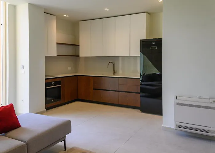 Lägenhetshotell Miku Coast Palasë